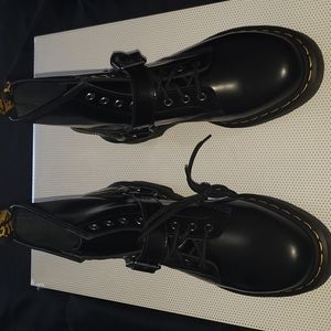 Dr. Martens Harness 1460 Leather Lace Boots